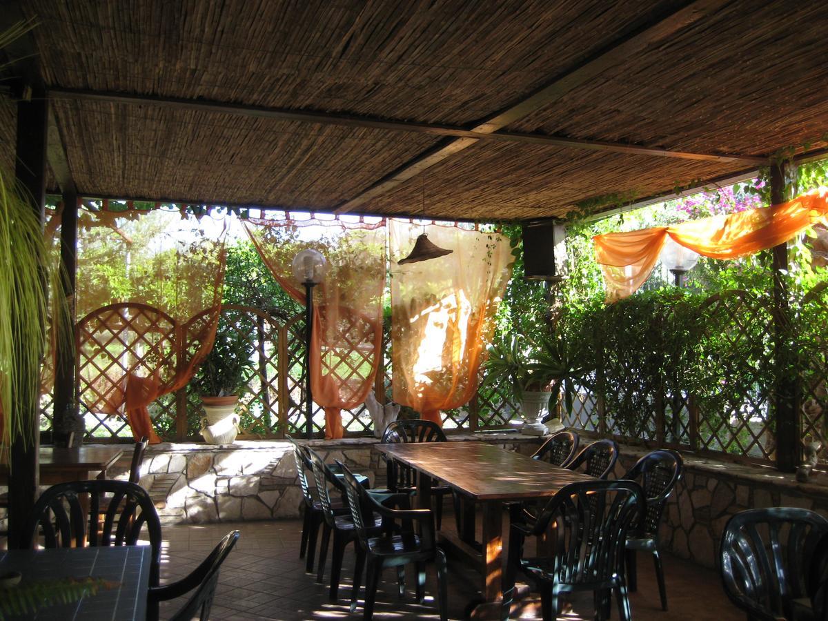 Oasi Del Lago Regalbuto Exterior photo