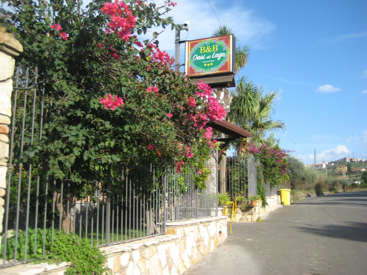Oasi Del Lago Regalbuto Exterior photo