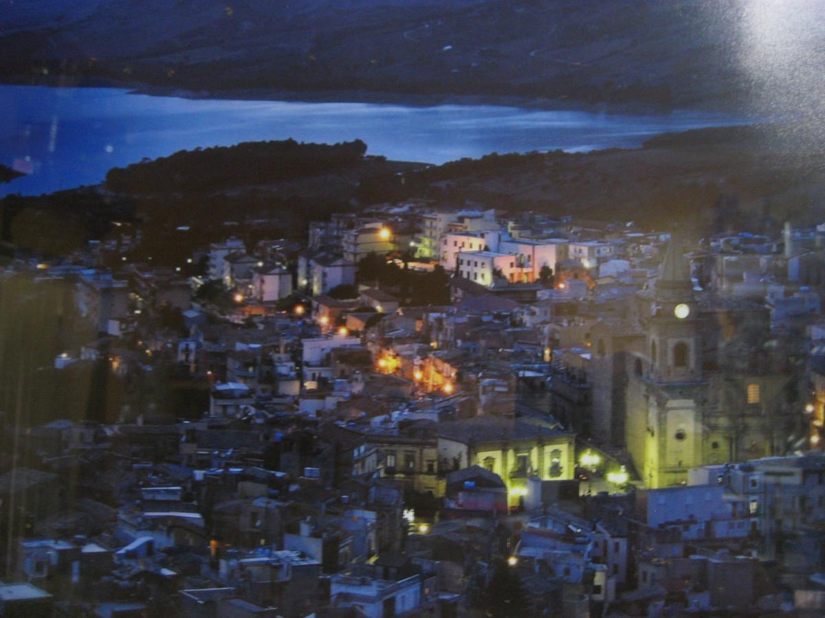 Oasi Del Lago Regalbuto Exterior photo